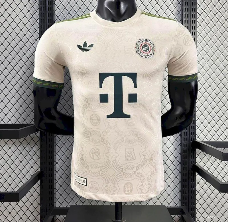 Camiseta Bayern Munich 2025/26 ESPECIAL MANGA CORTA VERSION JUGADOR
